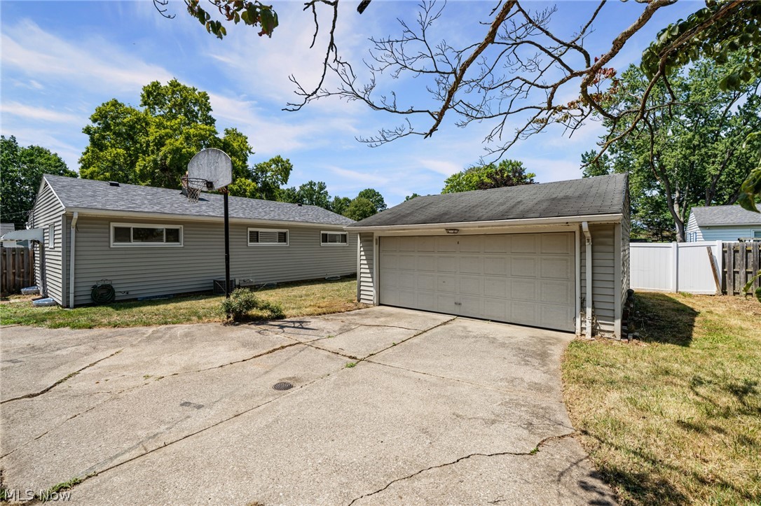 23080 Mildred Avenue North Olmsted OH 44070