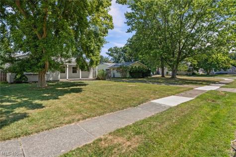 23080 Mildred Avenue North Olmsted OH 44070