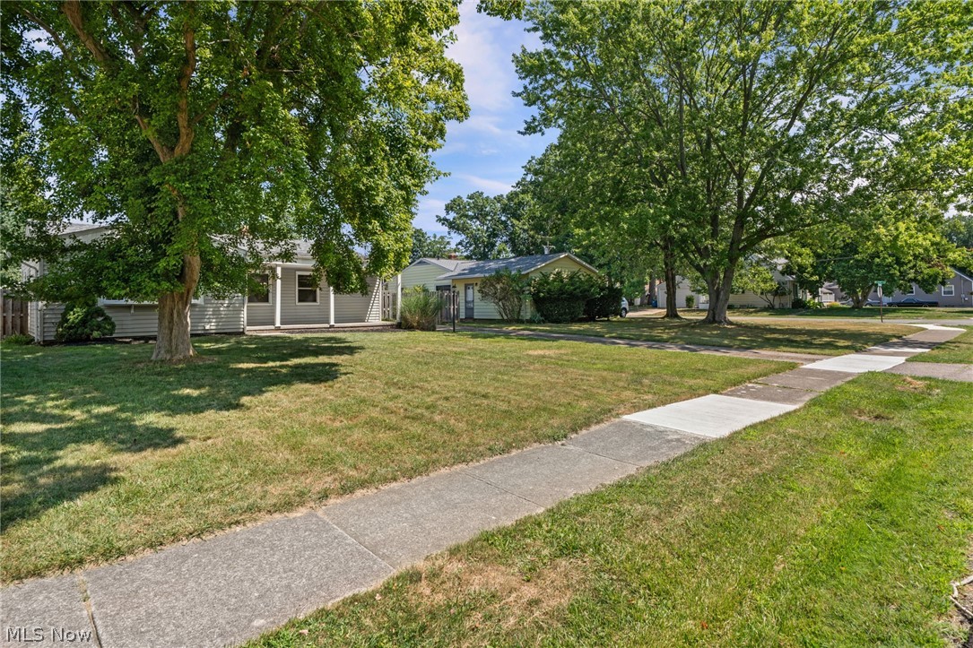 23080 Mildred Avenue North Olmsted OH 44070