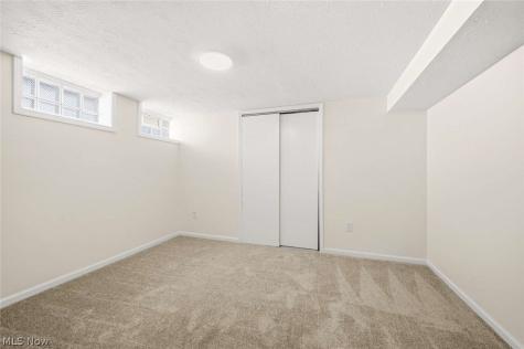 1118 Summit Drive Mayfield Heights OH 44124
