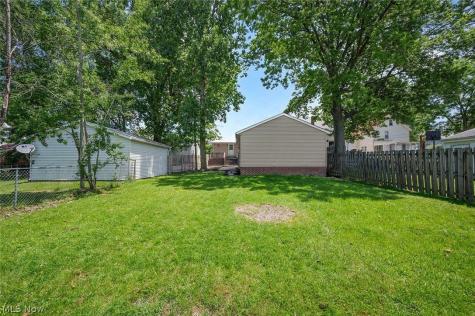 1118 Summit Drive Mayfield Heights OH 44124