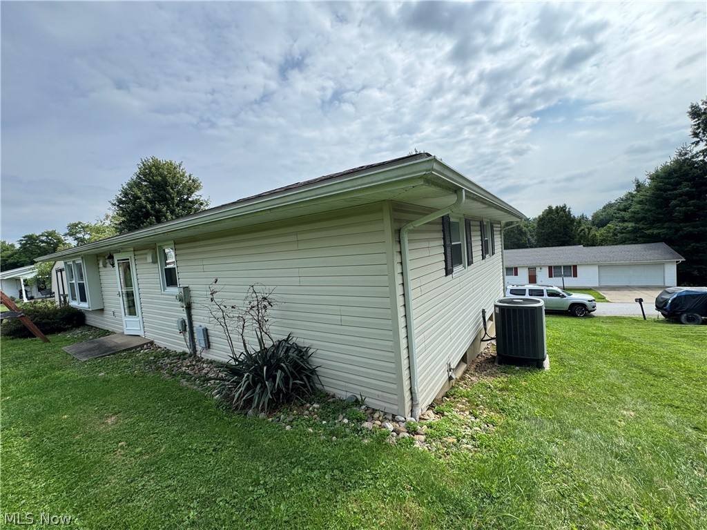 110 Locust Drive Barnesville OH 43713
