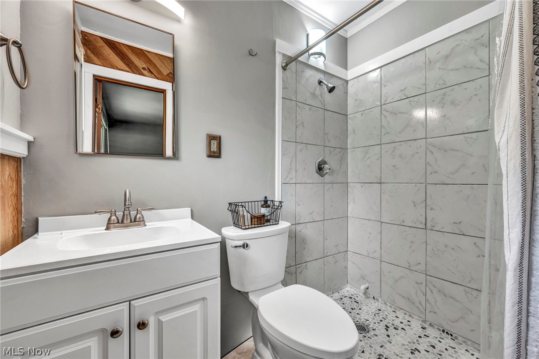 7663 Kitner Boulevard Northfield Center OH 44067