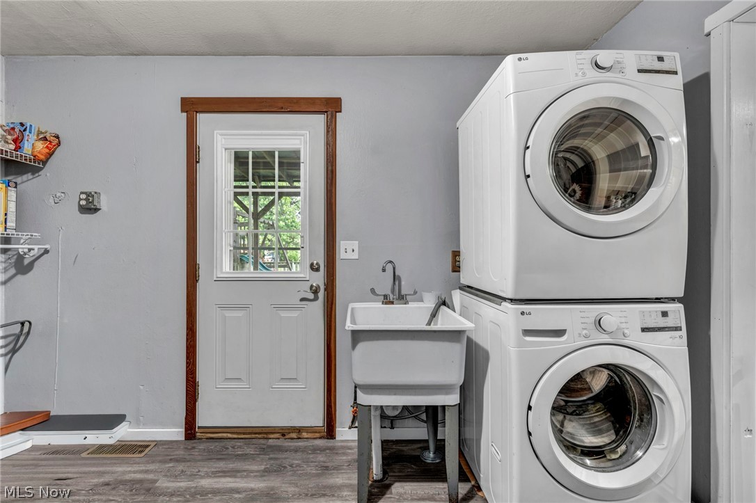 7663 Kitner Boulevard Northfield Center OH 44067