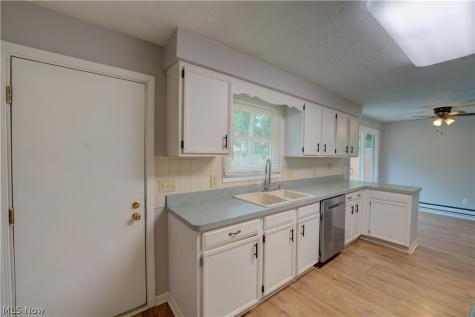 1719 Narragansett Boulevard Lorain OH 44053