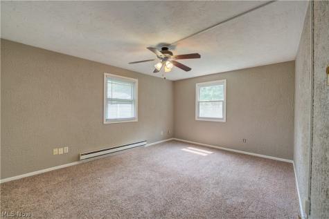 1719 Narragansett Boulevard Lorain OH 44053