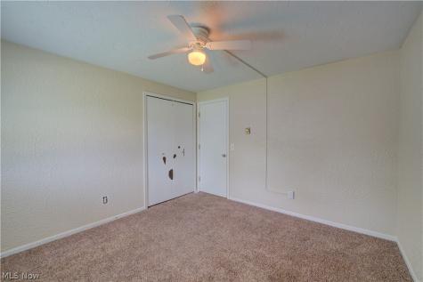 1719 Narragansett Boulevard Lorain OH 44053