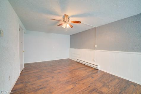 1719 Narragansett Boulevard Lorain OH 44053