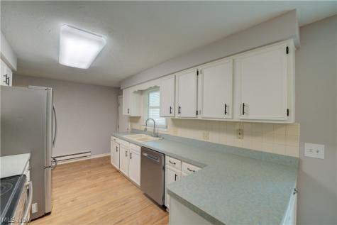1719 Narragansett Boulevard Lorain OH 44053