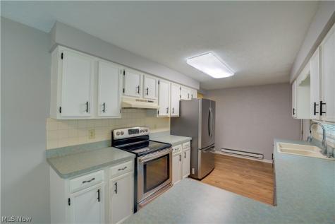 1719 Narragansett Boulevard Lorain OH 44053