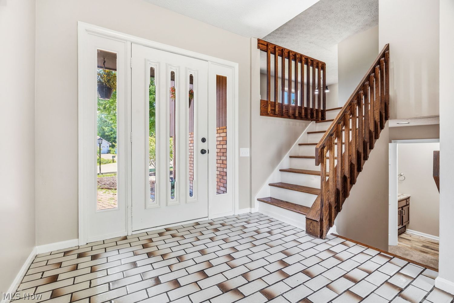 5460 Echodell Avenue NW North Canton OH 44720