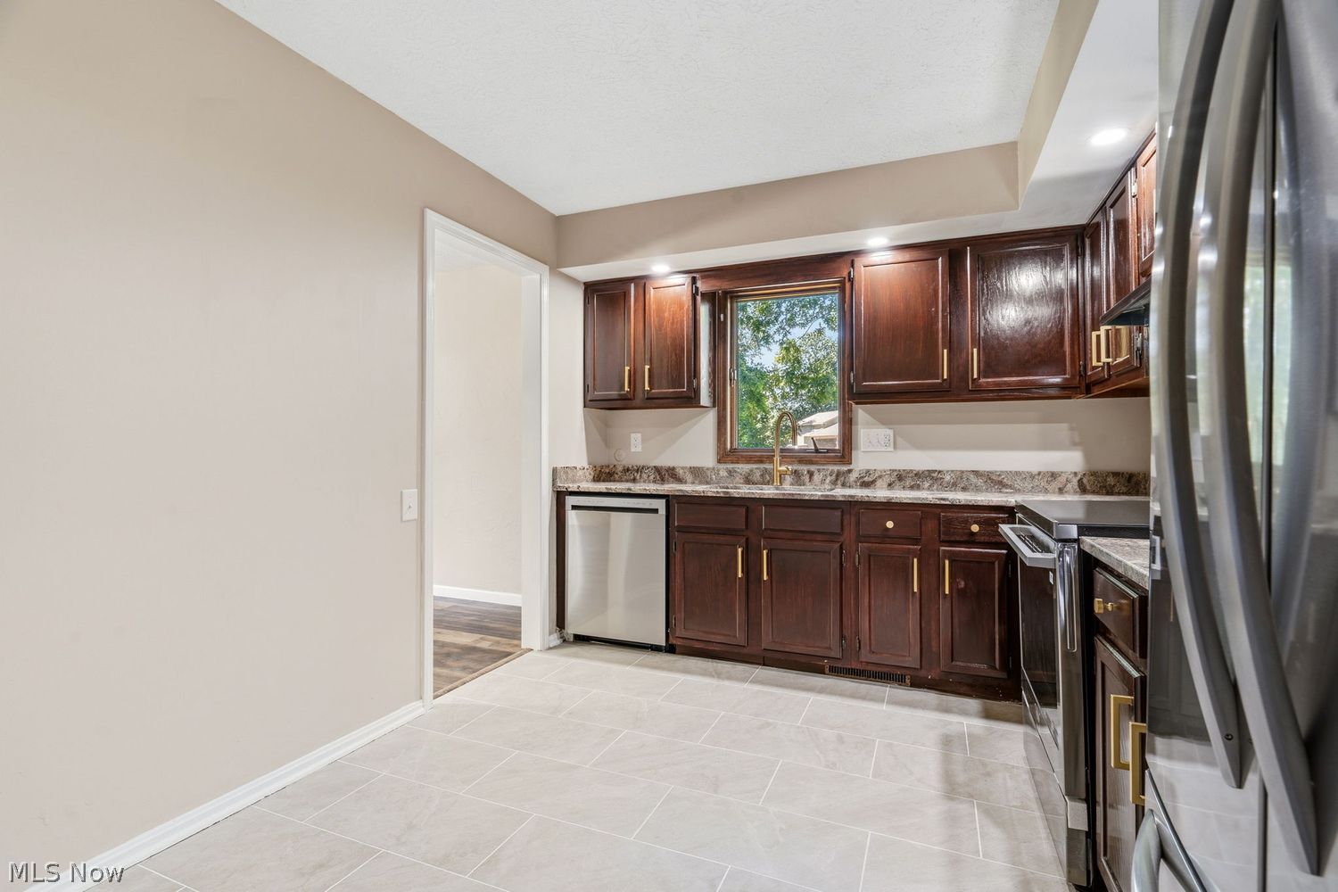 5460 Echodell Avenue NW North Canton OH 44720