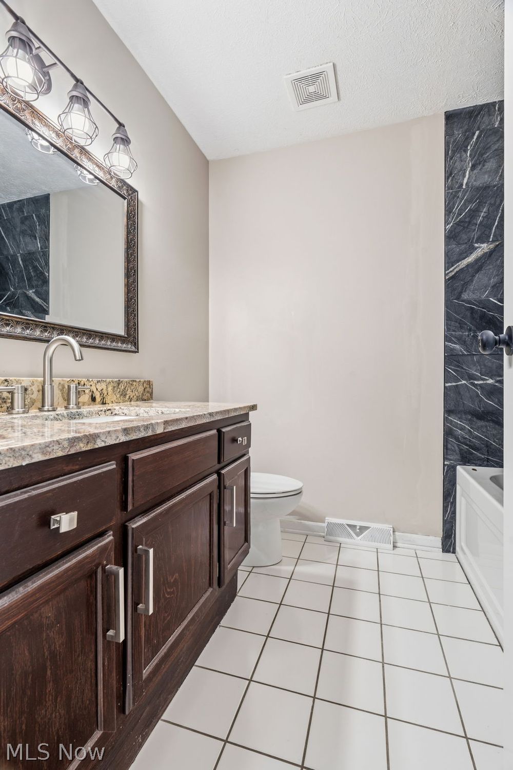 5460 Echodell Avenue NW North Canton OH 44720
