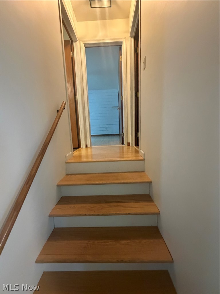 1016 Thomas Drive SW New Philadelphia OH 44663