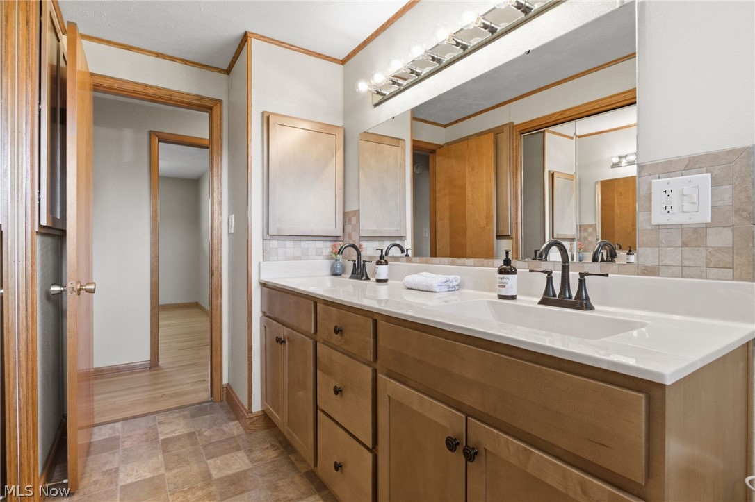 4561 Newbury Drive Vermilion OH 44089