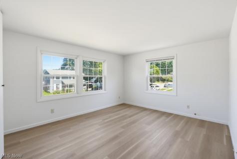 2245 Richmond Road Cuyahoga Falls OH 44221