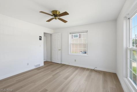 2245 Richmond Road Cuyahoga Falls OH 44221