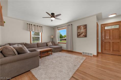 3209 Tressa Avenue Lorain OH 44052