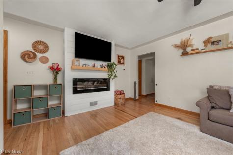 3209 Tressa Avenue Lorain OH 44052