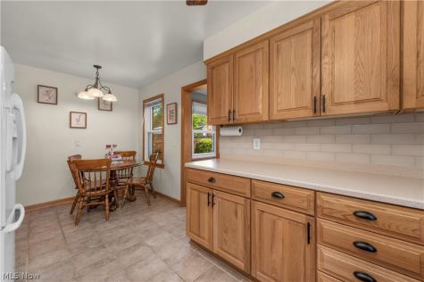 3209 Tressa Avenue Lorain OH 44052