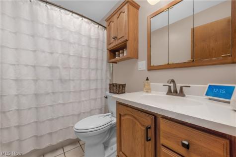 3209 Tressa Avenue Lorain OH 44052