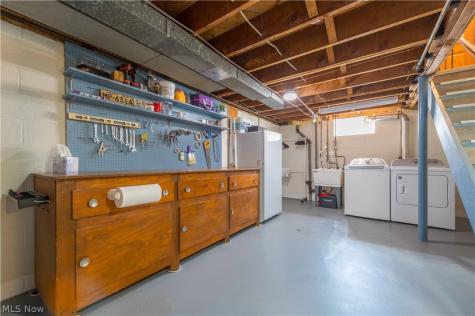 3209 Tressa Avenue Lorain OH 44052