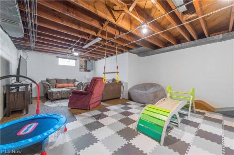 3209 Tressa Avenue Lorain OH 44052