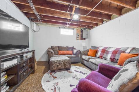 3209 Tressa Avenue Lorain OH 44052