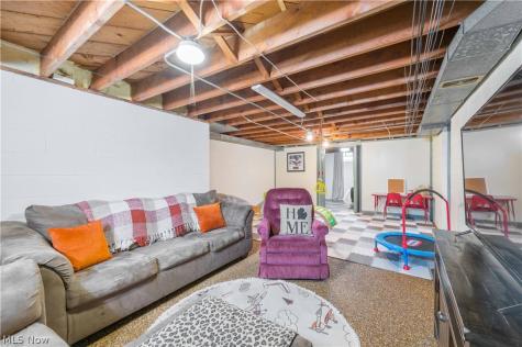 3209 Tressa Avenue Lorain OH 44052