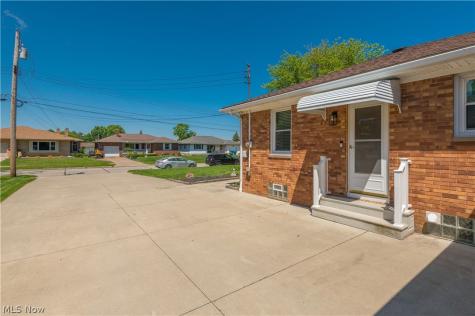 3209 Tressa Avenue Lorain OH 44052