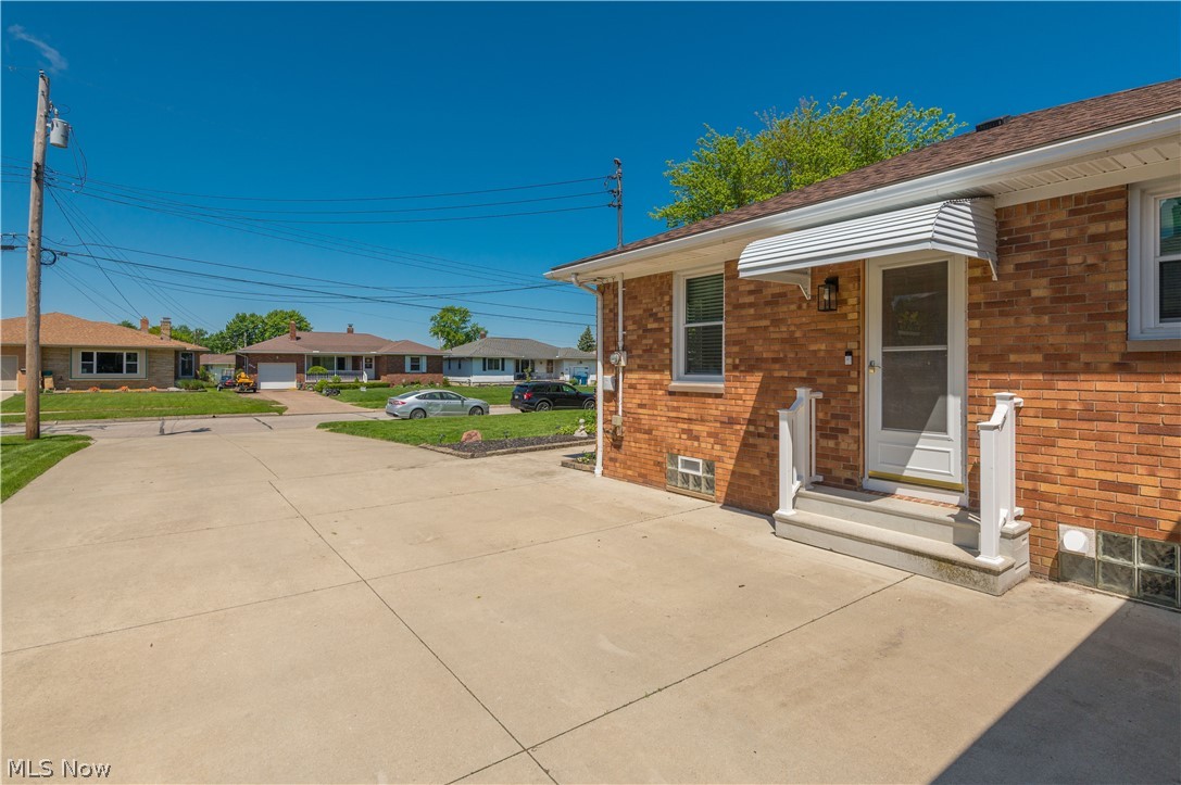 3209 Tressa Avenue Lorain OH 44052