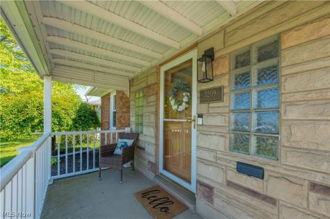 3209 Tressa Avenue Lorain OH 44052