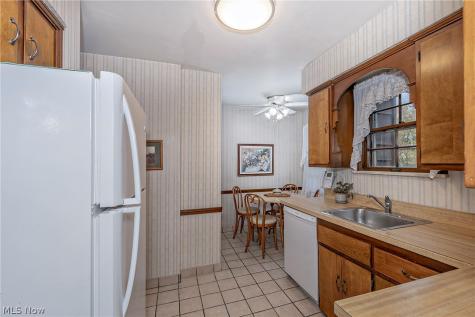 23703 E Baintree Road Beachwood OH 44122