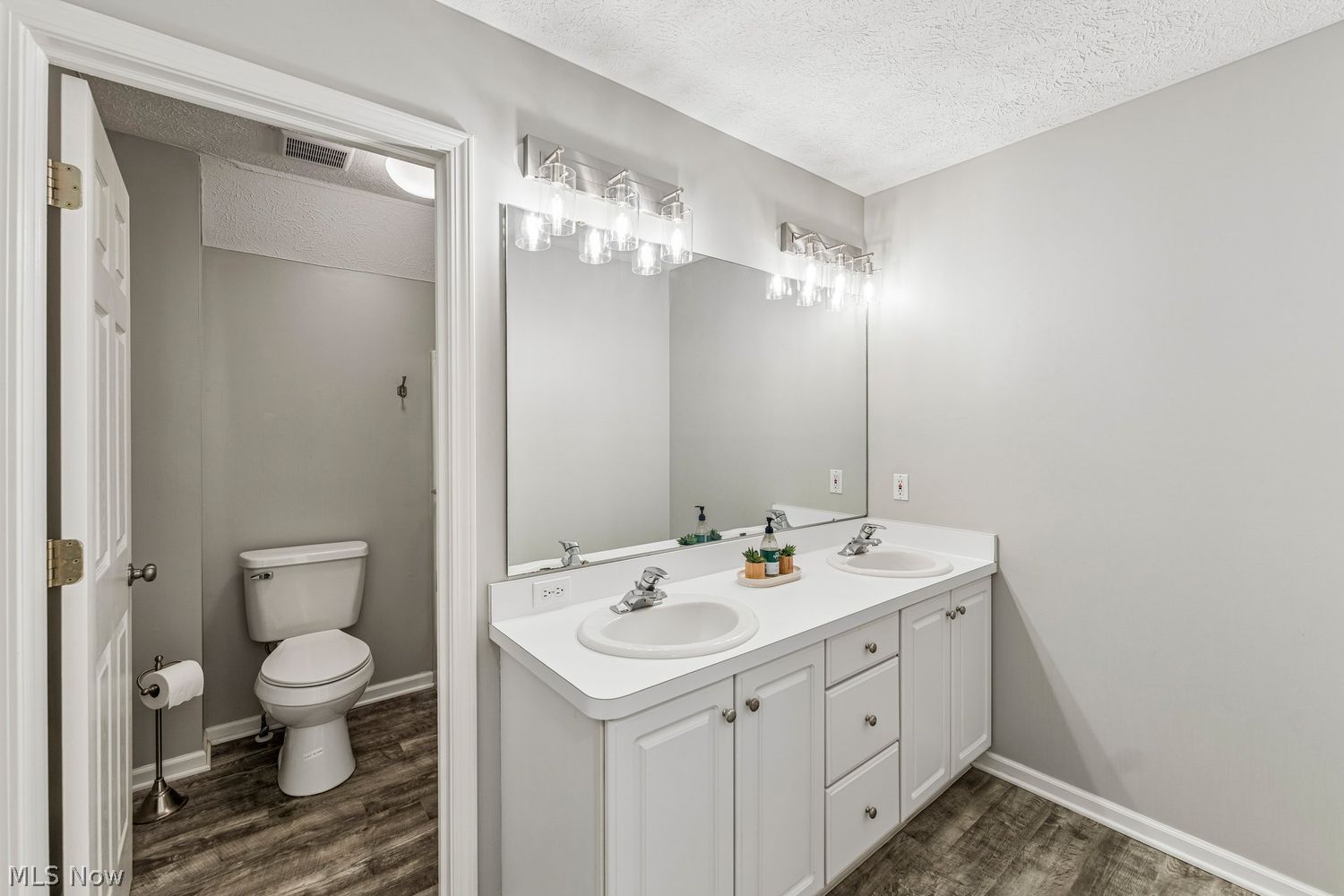 33617 St Francis Drive Avon OH 44011