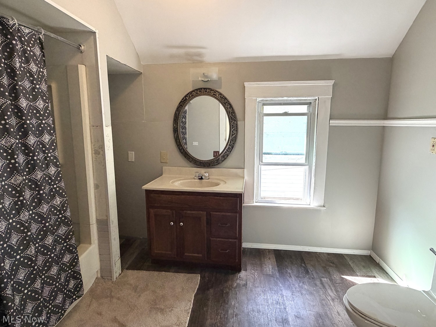 1809 Clover Avenue Cleveland OH 44109