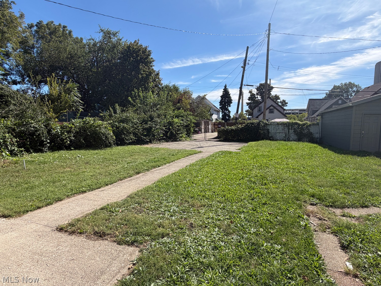 1809 Clover Avenue Cleveland OH 44109