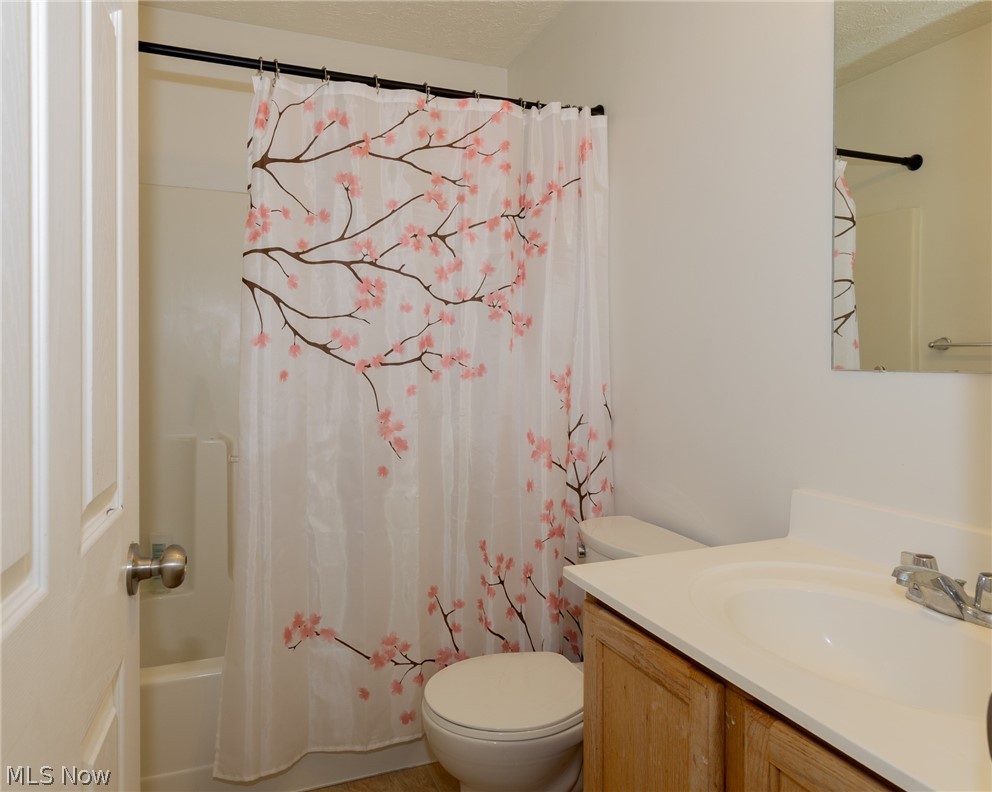 3780 Birchbark Avenue Norton OH 44203