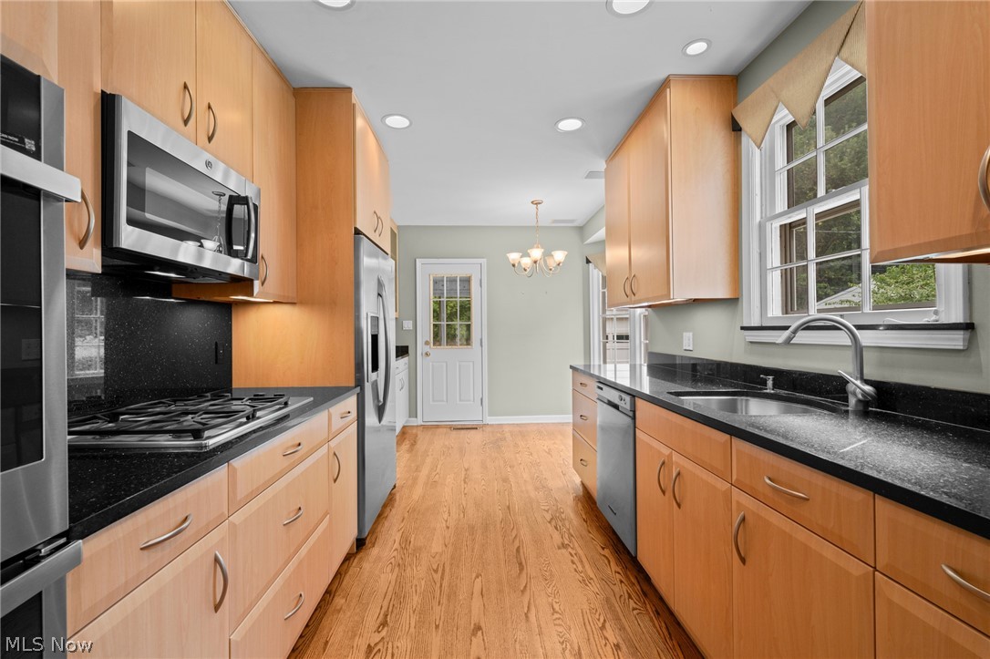 3727 Meadowbrook Boulevard University Heights OH 44118
