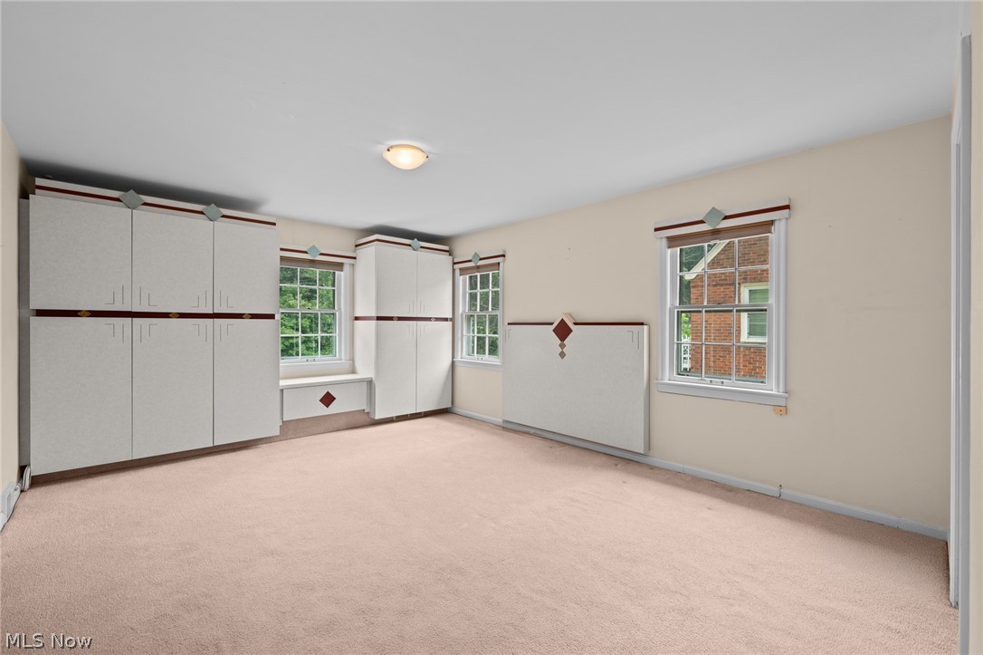 3727 Meadowbrook Boulevard University Heights OH 44118