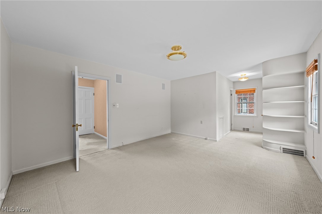 3727 Meadowbrook Boulevard University Heights OH 44118