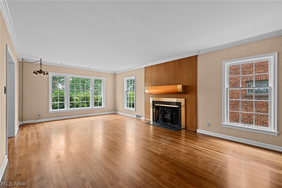 3727 Meadowbrook Boulevard University Heights OH 44118