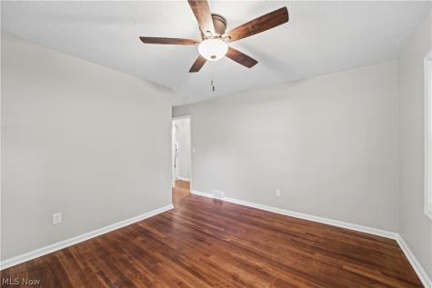 3292 Helmsdale Drive Akron OH 44312