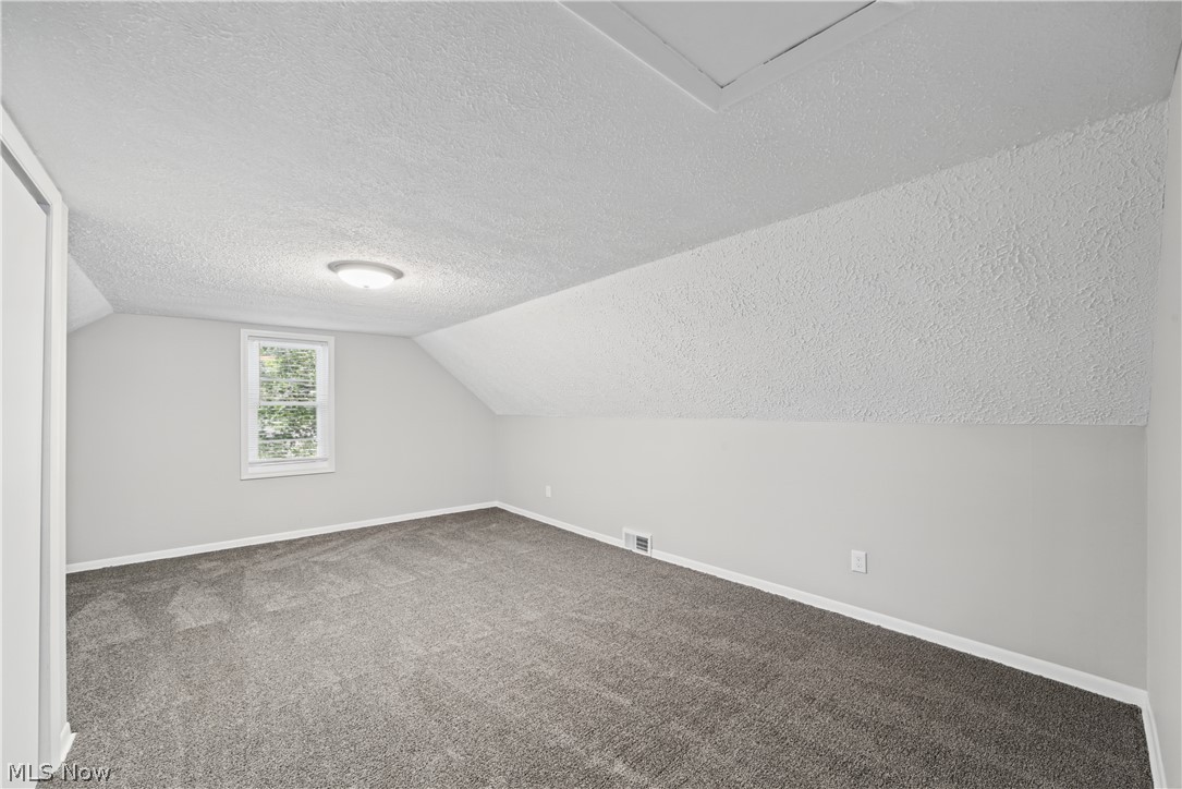 3292 Helmsdale Drive Akron OH 44312