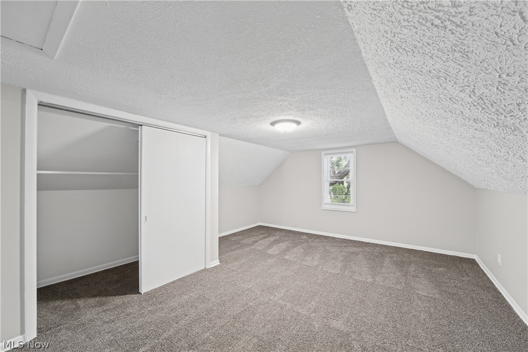 3292 Helmsdale Drive Akron OH 44312