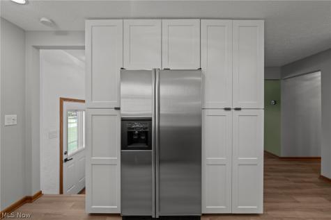 4690 W 11th Street Cleveland OH 44109