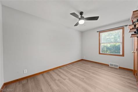 4690 W 11th Street Cleveland OH 44109