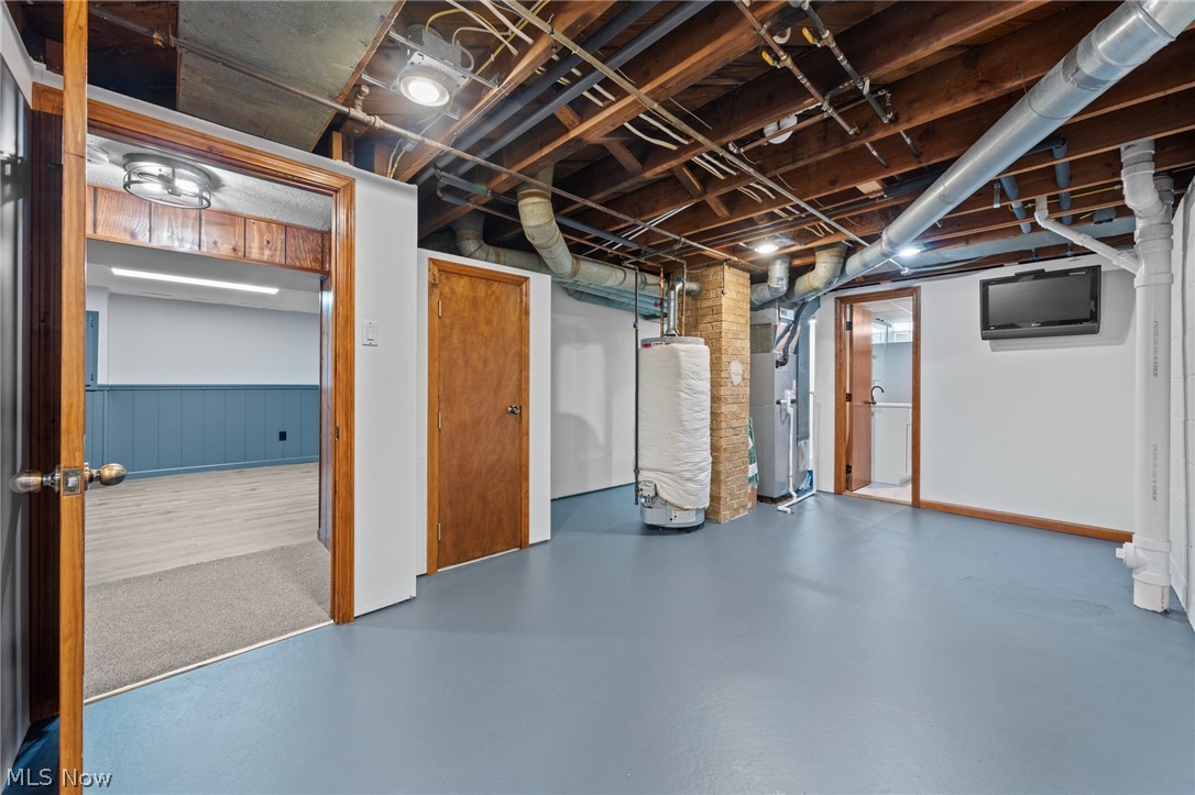 4690 W 11th Street Cleveland OH 44109