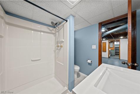 4690 W 11th Street Cleveland OH 44109