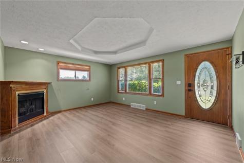 4690 W 11th Street Cleveland OH 44109