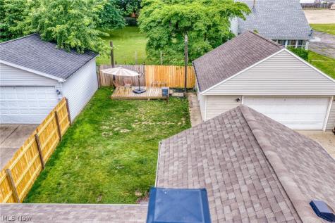 4690 W 11th Street Cleveland OH 44109
